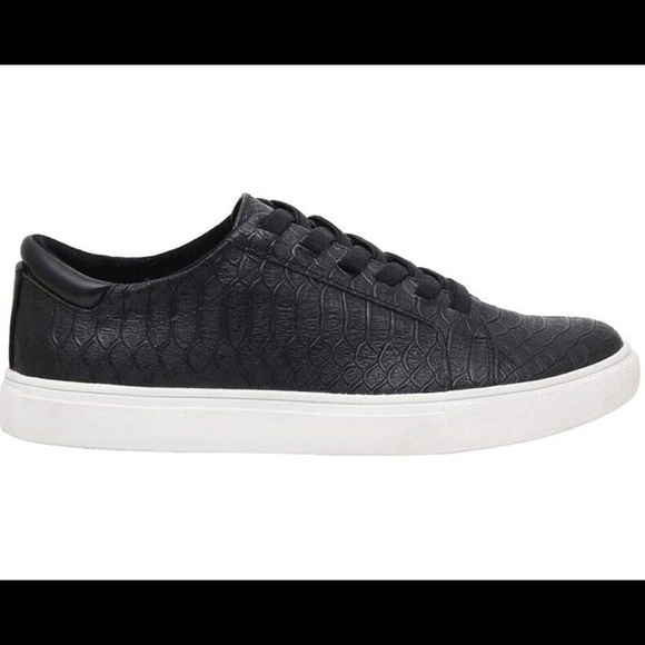 CUSHIONAIRE Women’s Regal Slip On Sneaker 9.5 - Picture 2 of 8